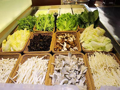 舜泰火鍋 “快樂莊園自助餐“